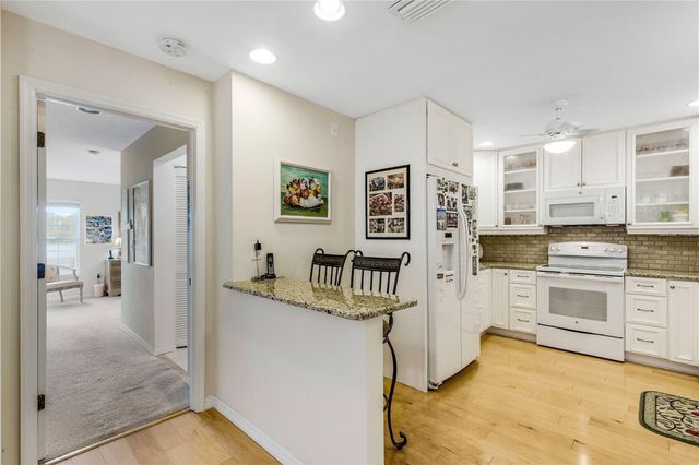 3242 RINGWOOD MEADOW 76, Sarasota, FL 34235