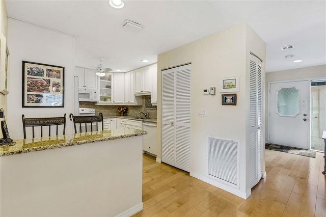 3242 RINGWOOD MEADOW 76, Sarasota, FL 34235
