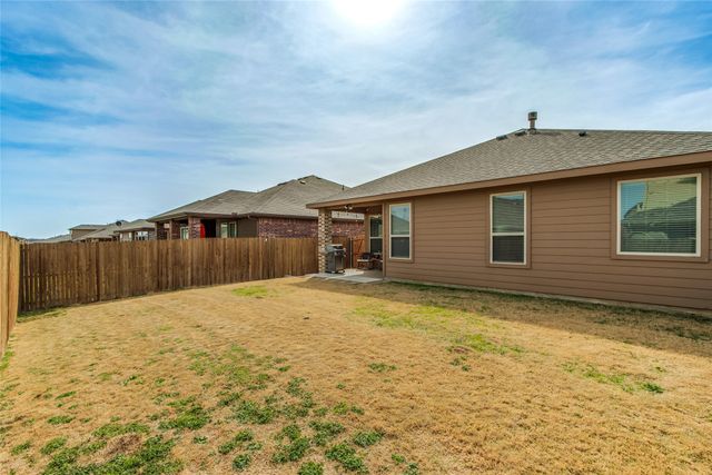 2421 Clay Creek Lane, Fort Worth, TX 76177