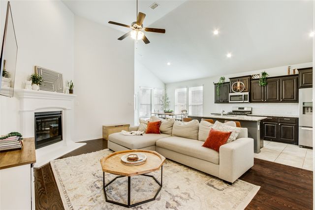 2421 Clay Creek Lane, Fort Worth, TX 76177