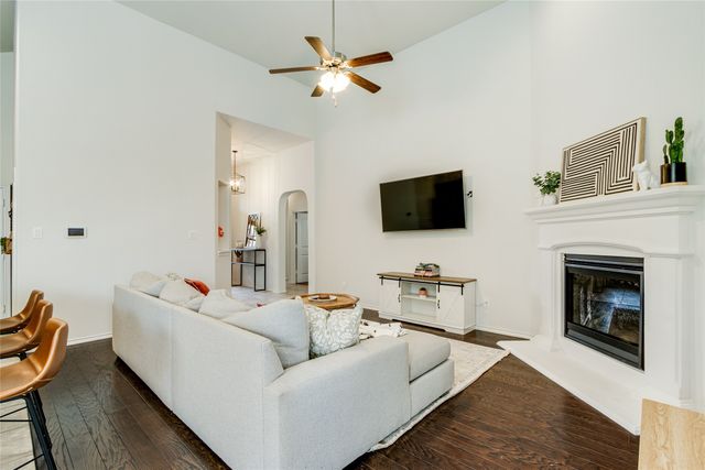 2421 Clay Creek Lane, Fort Worth, TX 76177