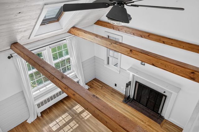 14 Nickerson Street, Falmouth, MA 02536