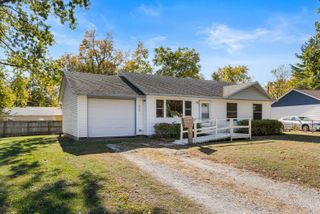 1905 Rainbow View, Urbana, IL 61802