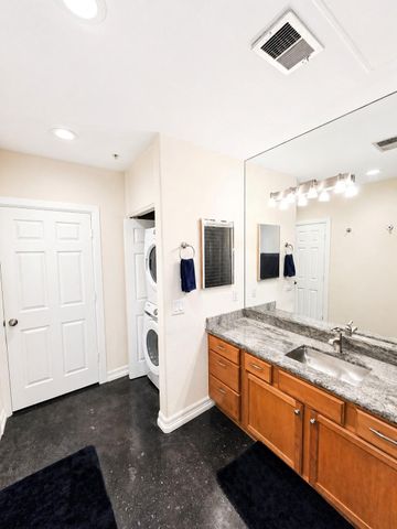 1602 Elgin Street 5, Houston, TX 77004