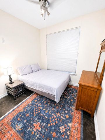 1602 Elgin Street 5, Houston, TX 77004