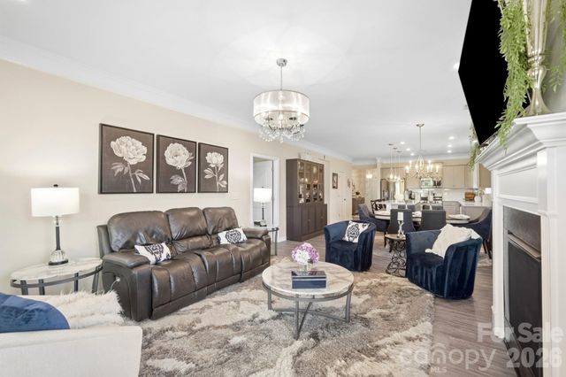 8415 Dumphries Drive, Huntersville, NC 28078