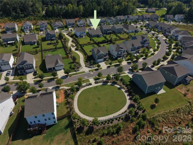 8415 Dumphries Drive, Huntersville, NC 28078