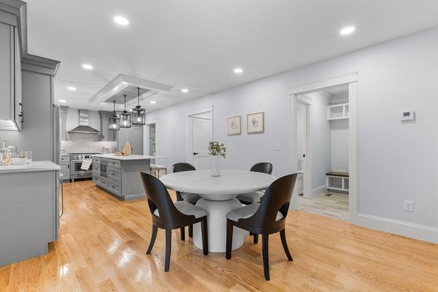 345 Cambridge St, Burlington, MA 01803