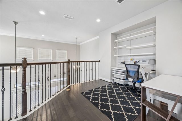 1702 Oak Leaf Pass Drive, Houston, TX 77055