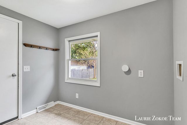 916 Cogswell Street Nw, City Of Walker, MI 49544