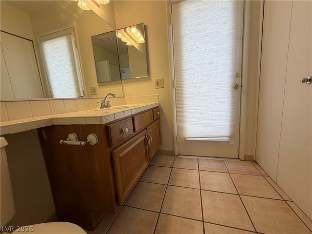 9509 Swan Bay Drive, Las Vegas, NV 89117
