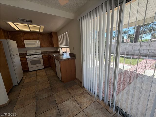 9509 Swan Bay Drive, Las Vegas, NV 89117