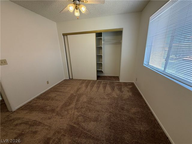 9509 Swan Bay Drive, Las Vegas, NV 89117