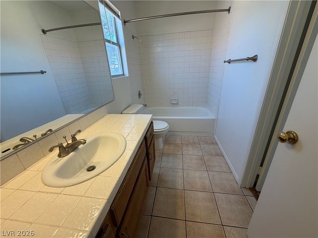 9509 Swan Bay Drive, Las Vegas, NV 89117