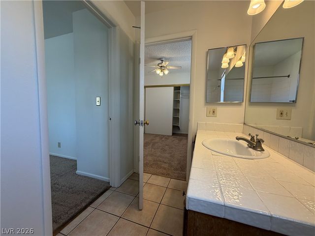 9509 Swan Bay Drive, Las Vegas, NV 89117
