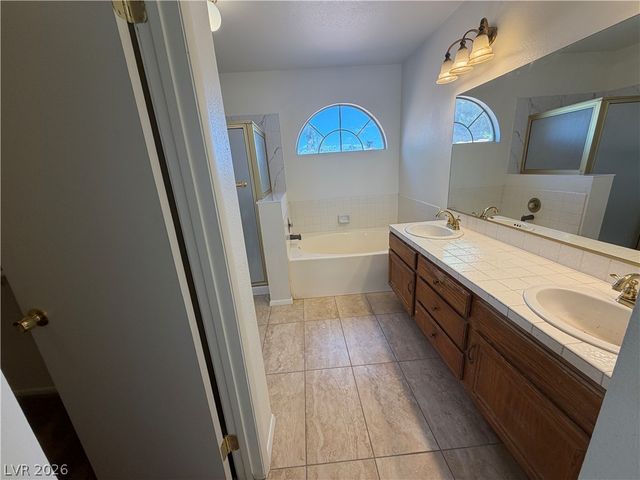 9509 Swan Bay Drive, Las Vegas, NV 89117