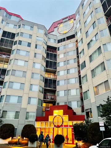 10 Stewart Pl 2GE, White Plains, NY 10603