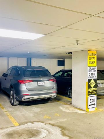 10 Stewart Pl 2GE, White Plains, NY 10603