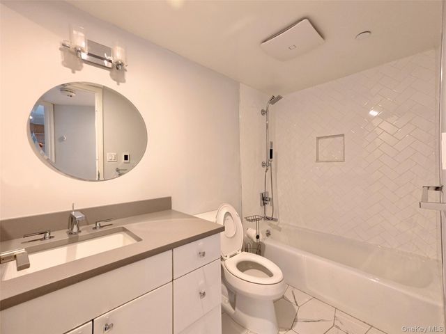 10 Stewart Pl 2GE, White Plains, NY 10603