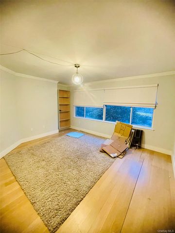 10 Stewart Pl 2GE, White Plains, NY 10603