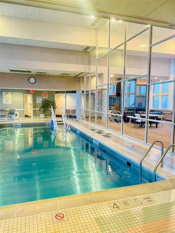 10 Stewart Pl 2GE, White Plains, NY 10603