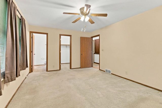 6207 68th STREET, Kenosha, WI 53142