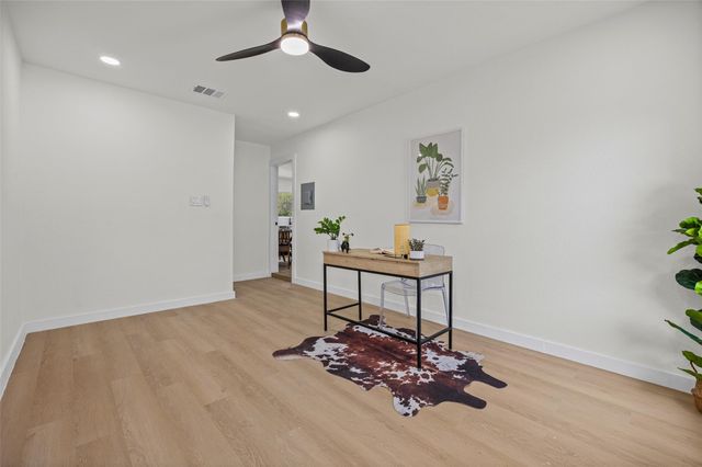 6706 Colony Park DR, Austin, TX 78724