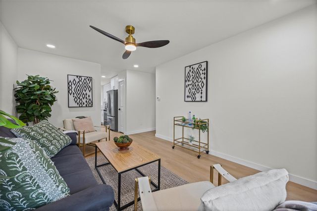 6706 Colony Park DR, Austin, TX 78724