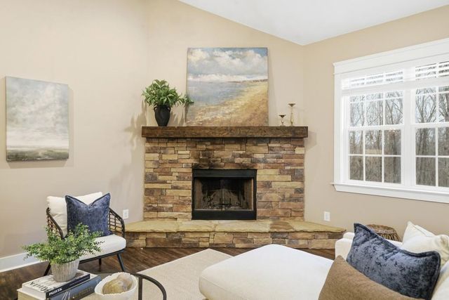 2452 Pleasant Hill Road, Talking Rock, GA 30175