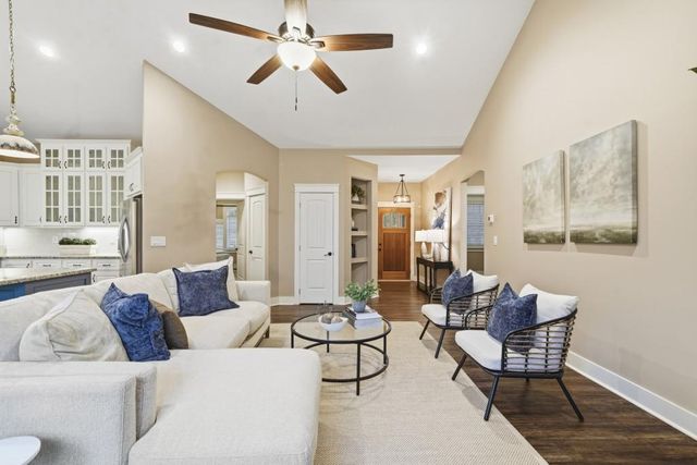 2452 Pleasant Hill Road, Talking Rock, GA 30175