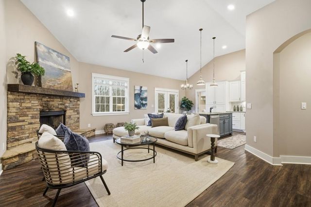 2452 Pleasant Hill Road, Talking Rock, GA 30175