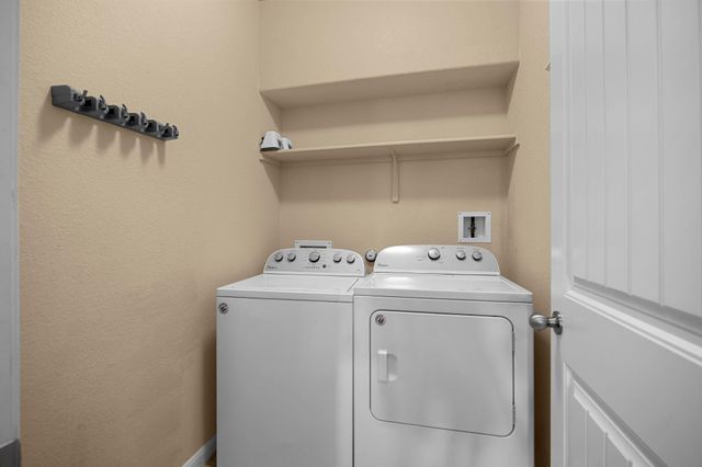2880 Donnell DR 101, Round Rock, TX 78664