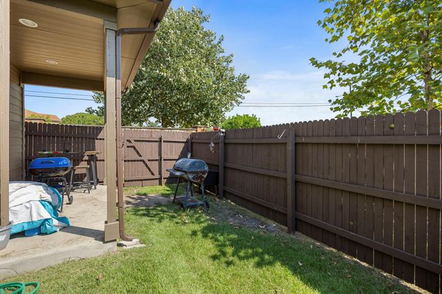 2880 Donnell DR 101, Round Rock, TX 78664
