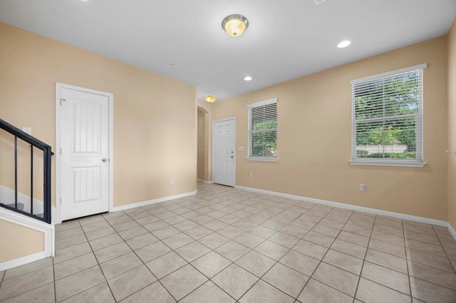 2880 Donnell DR 101, Round Rock, TX 78664