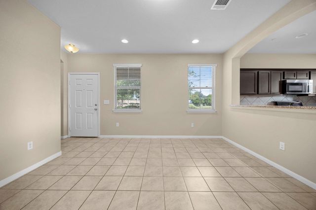 2880 Donnell DR 101, Round Rock, TX 78664