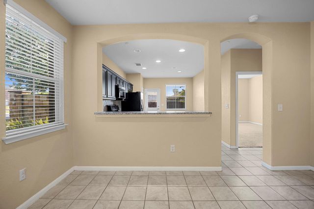 2880 Donnell DR 101, Round Rock, TX 78664