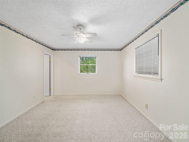 261 Shady Oak Road, Burnsville, NC 28714