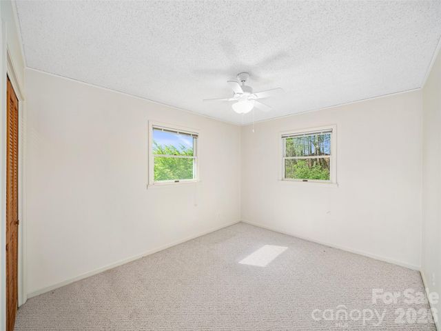 261 Shady Oak Road, Burnsville, NC 28714