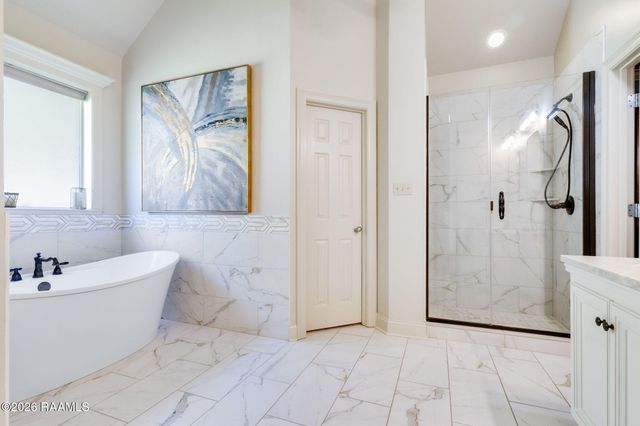 402 Southlake Circle, Youngsville, LA 70592