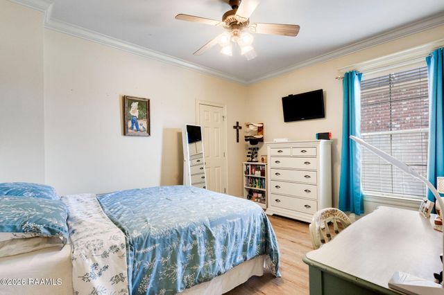 402 Southlake Circle, Youngsville, LA 70592