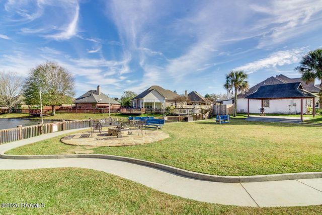 402 Southlake Circle, Youngsville, LA 70592