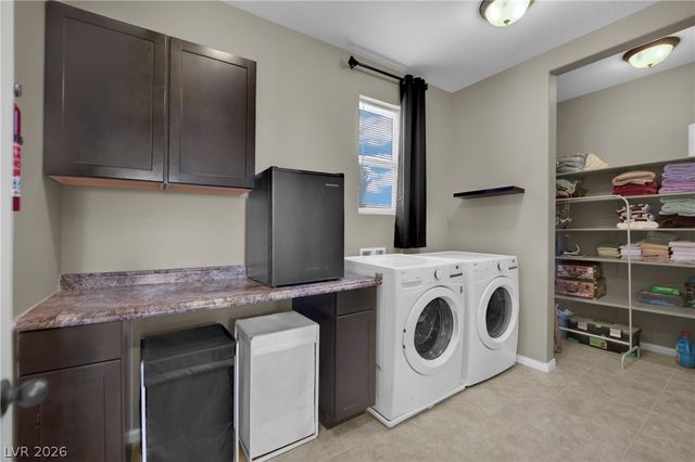 5523 Kyle Peak Court, Las Vegas, NV 89135