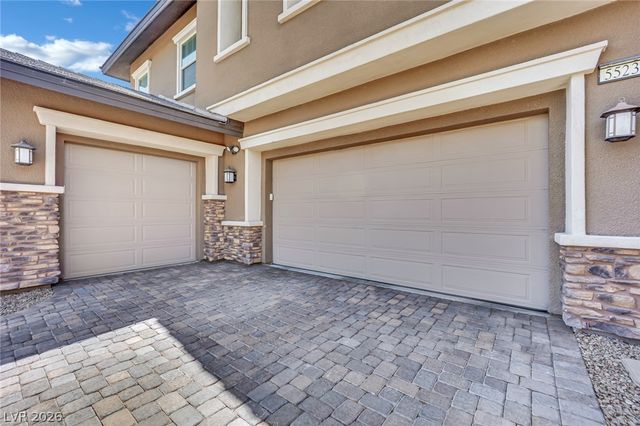 5523 Kyle Peak Court, Las Vegas, NV 89135