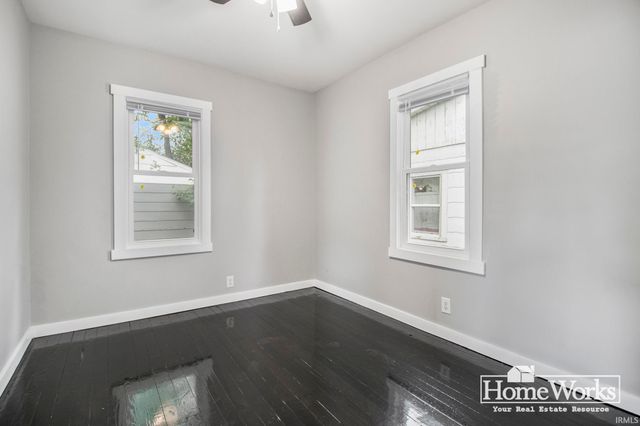 236 E Fox Street, South Bend, IN 46613