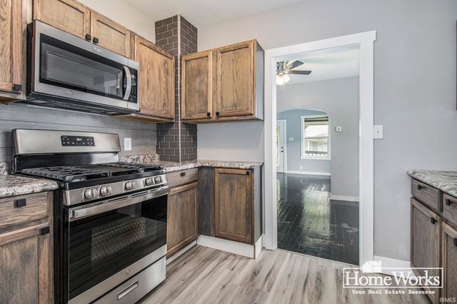 236 E Fox Street, South Bend, IN 46613