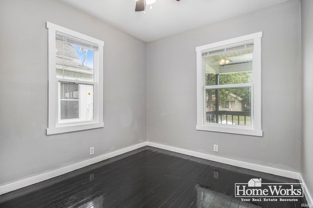 236 E Fox Street, South Bend, IN 46613