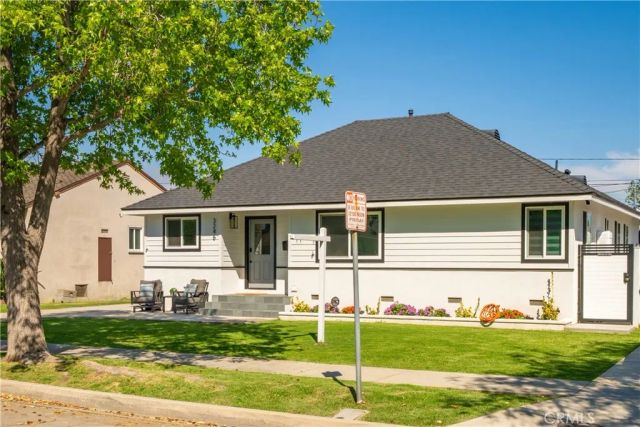 3246 N Marwick, Long Beach, CA 90808