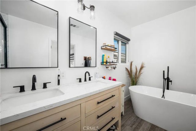 3246 N Marwick, Long Beach, CA 90808