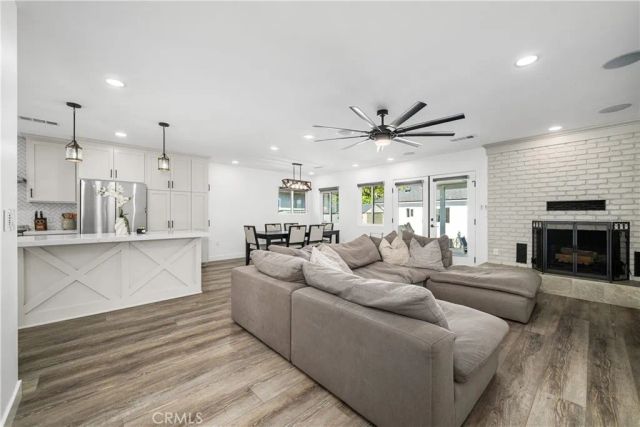 3246 N Marwick, Long Beach, CA 90808