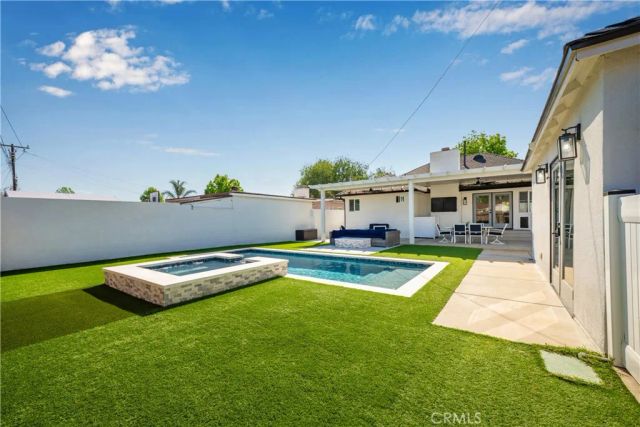 3246 N Marwick, Long Beach, CA 90808